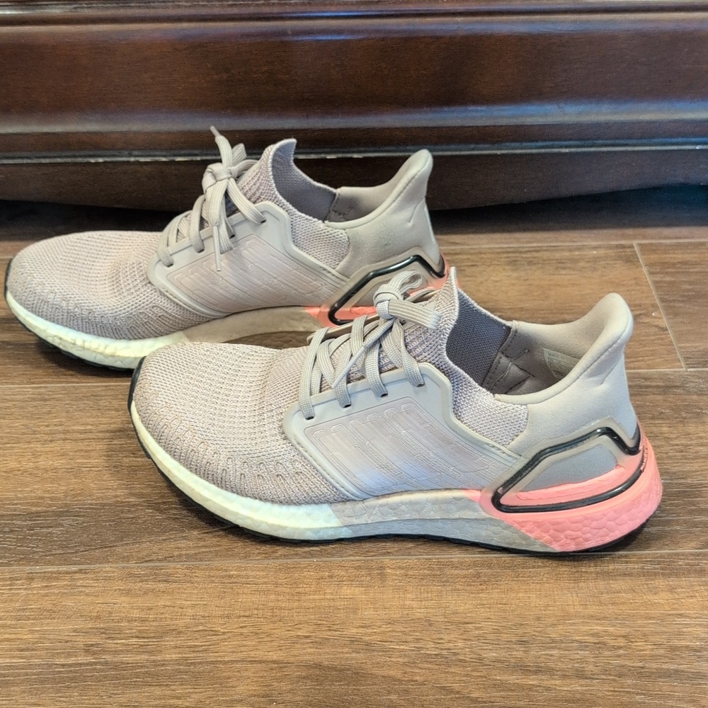 Adidas New Rose Pink Blush UltraBoost 20 Women's - Size 7.5